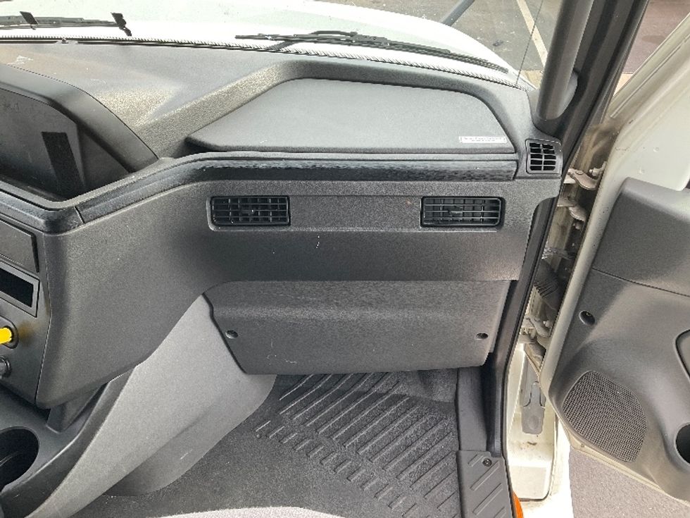 Sleeper Tractor-Heavy Duty Tractors-International-2020-LT625-Allentown-PA-444,189\n\t\tmiles-$ 49,500 - Image 14