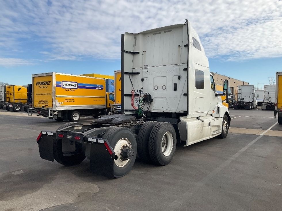 Sleeper Tractor-Heavy Duty Tractors-International-2020-LT625-Allentown-PA-444,189\n\t\tmiles-$ 49,500 - Image 7