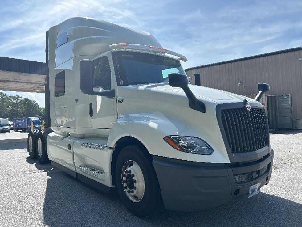 Sleeper Tractor-Heavy Duty Tractors-International-2020-LT625-Anderson-SC-556,428\n\t\tmiles-$ 46,250 - Image 1