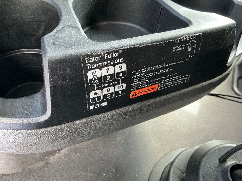 Sleeper Tractor-Heavy Duty Tractors-International-2020-LT625-Asheville-NC-384,489\n\t\tmiles-$ 55,000 - Image 22