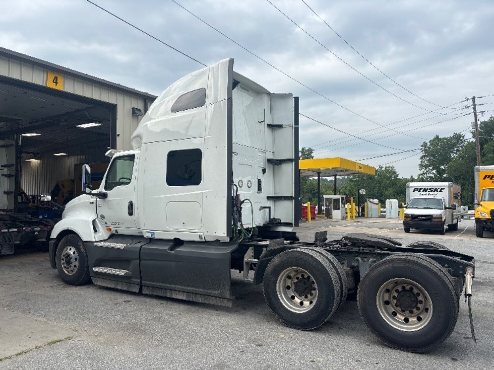 Sleeper Tractor-Heavy Duty Tractors-International-2020-LT625-Asheville-NC-384,489\n\t\tmiles-$ 55,000 - Image 5
