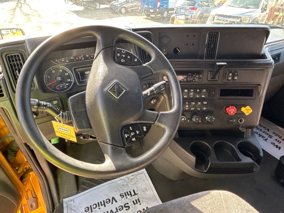 Sleeper Tractor-Heavy Duty Tractors-International-2020-LT625-Asheville-NC-429,106\n\t\tmiles-$ 55,000 - Image 10