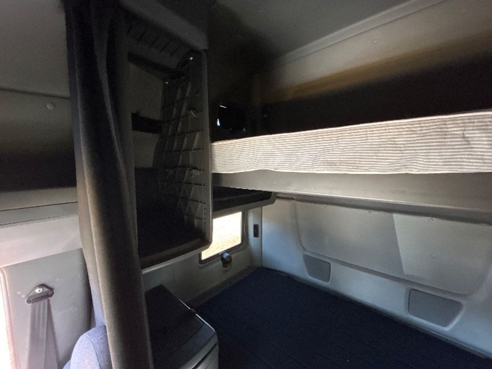 Sleeper Tractor-Heavy Duty Tractors-International-2020-LT625-Asheville-NC-429,106\n\t\tmiles-$ 55,000 - Image 19