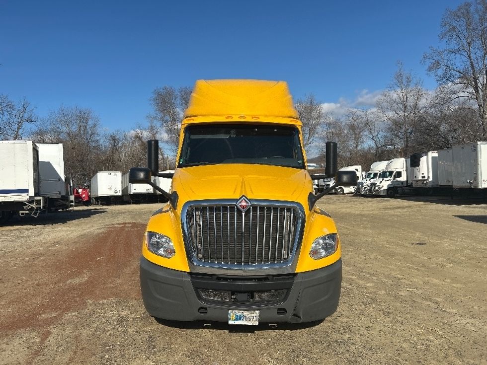 Sleeper Tractor-Heavy Duty Tractors-International-2020-LT625-Asheville-NC-429,106\n\t\tmiles-$ 55,000 - Image 2