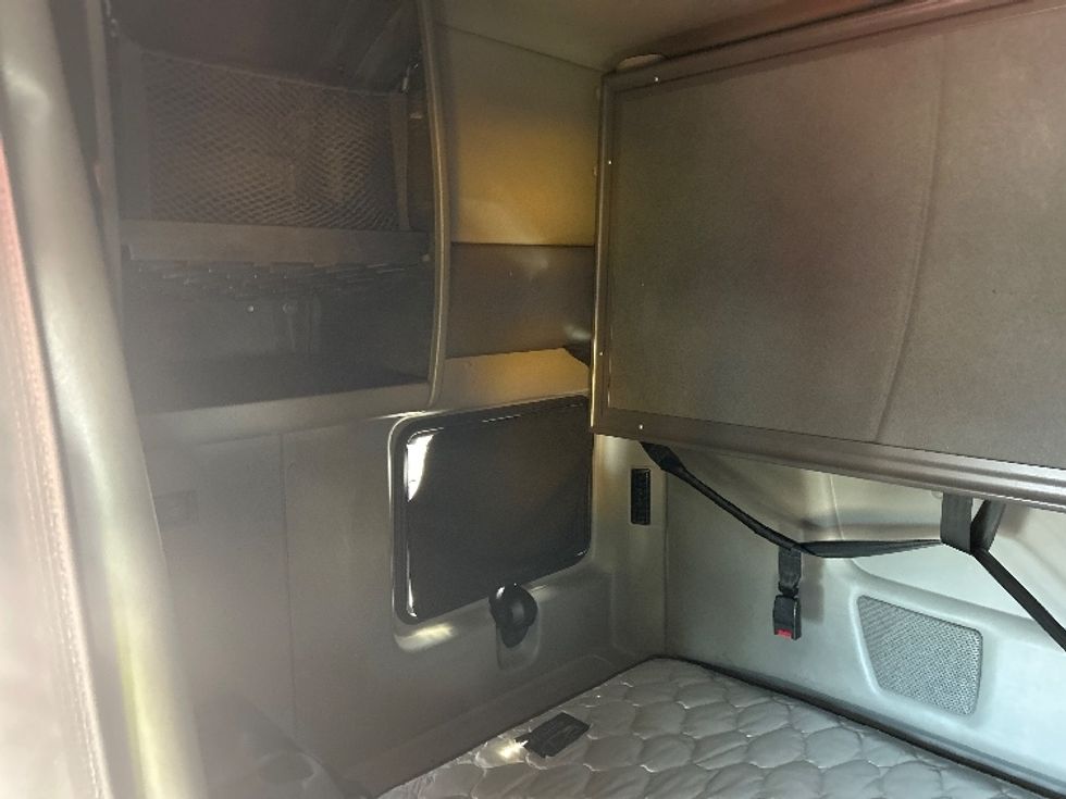 Sleeper Tractor-Heavy Duty Tractors-International-2020-LT625-Atlanta-GA-464,964\n\t\tmiles-$ 55,250 - Image 19