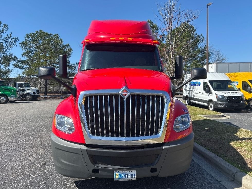2020 International LT625 LT photo 2
