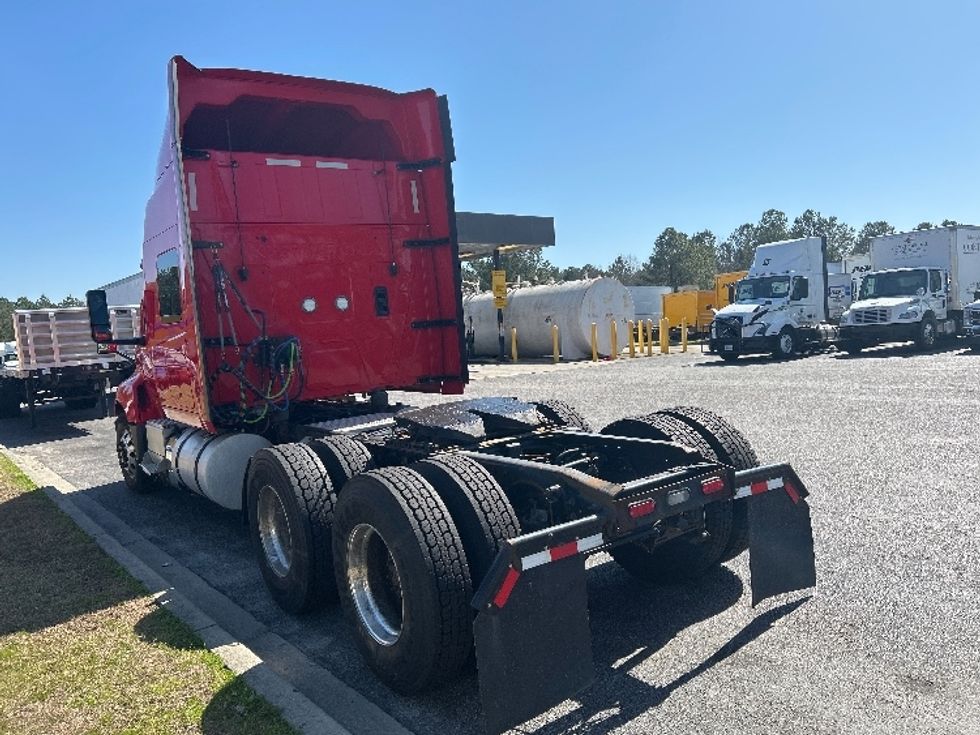 2020 International LT625 LT photo 5