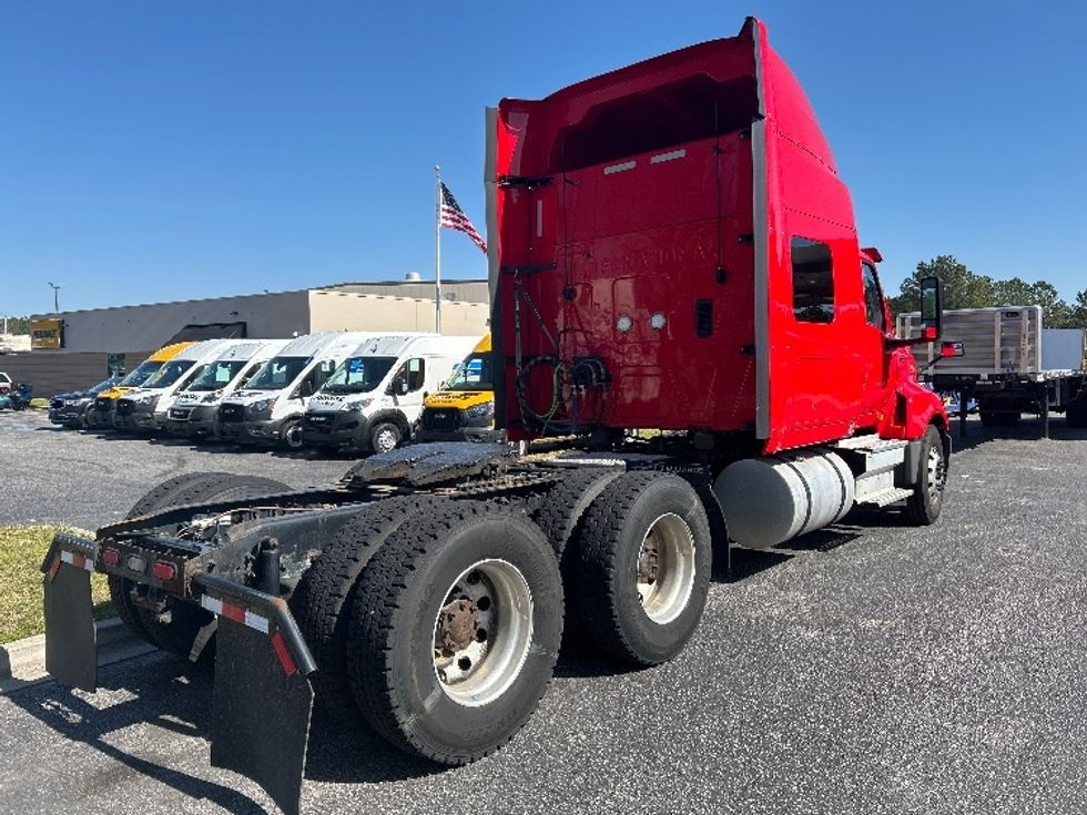 2020 International LT625 LT photo 7