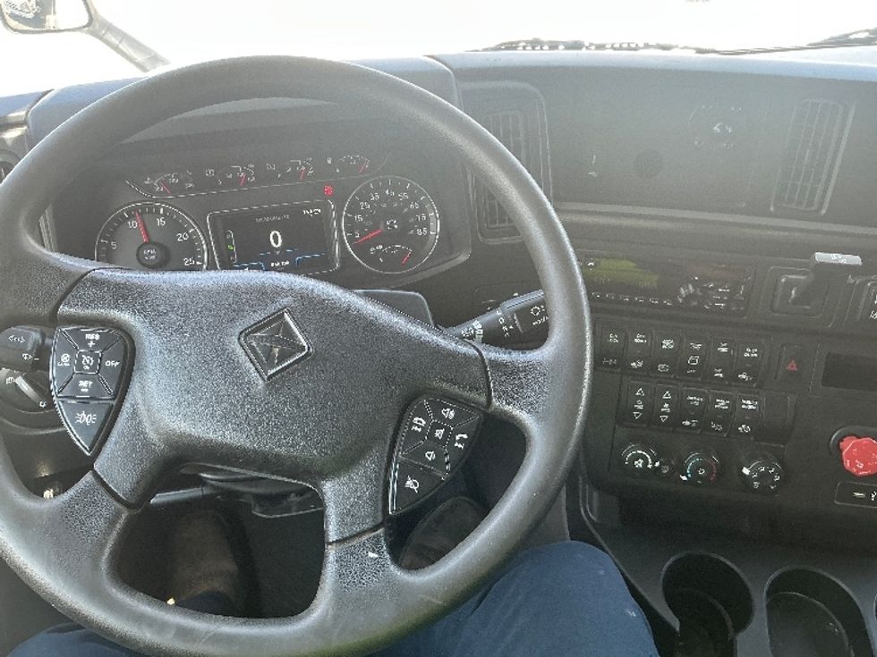 Sleeper Tractor-Heavy Duty Tractors-International-2020-LT625-Austin-TX-548,179\n\t\tmiles-$ 15,000 - Image 11