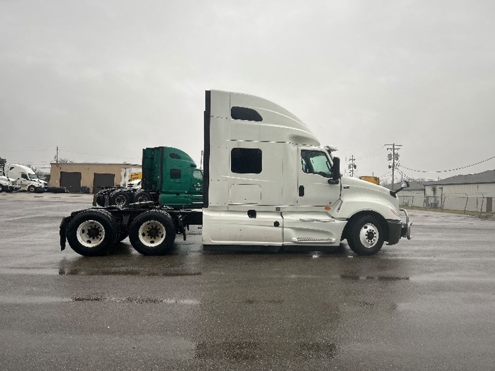 Sleeper Tractor-Heavy Duty Tractors-International-2020-LT625-Avon Lake-OH-403,494\n\t\tmiles-$ 60,500 - Image 8