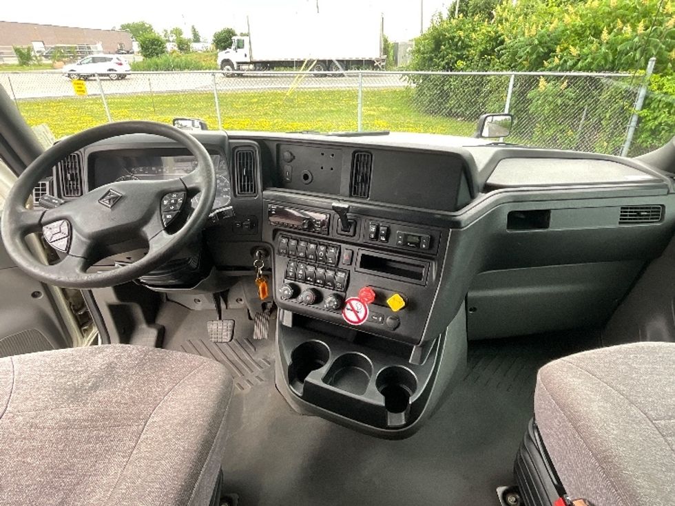 Sleeper Tractor-Heavy Duty Tractors-International-2020-LT625-Boucherville-PQ-851,254\n\t\tkm-$ 61,500 - Image 12