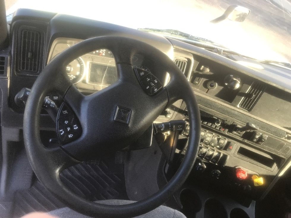 Sleeper Tractor-Heavy Duty Tractors-International-2020-LT625-Brooklyn Park-MN-600,049\n\t\tmiles-$ 36,250 - Image 11