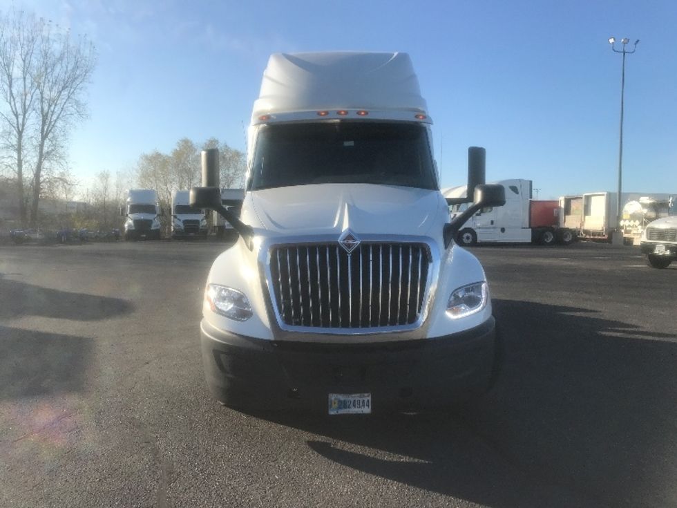 Sleeper Tractor-Heavy Duty Tractors-International-2020-LT625-Brooklyn Park-MN-600,049\n\t\tmiles-$ 36,250 - Image 2