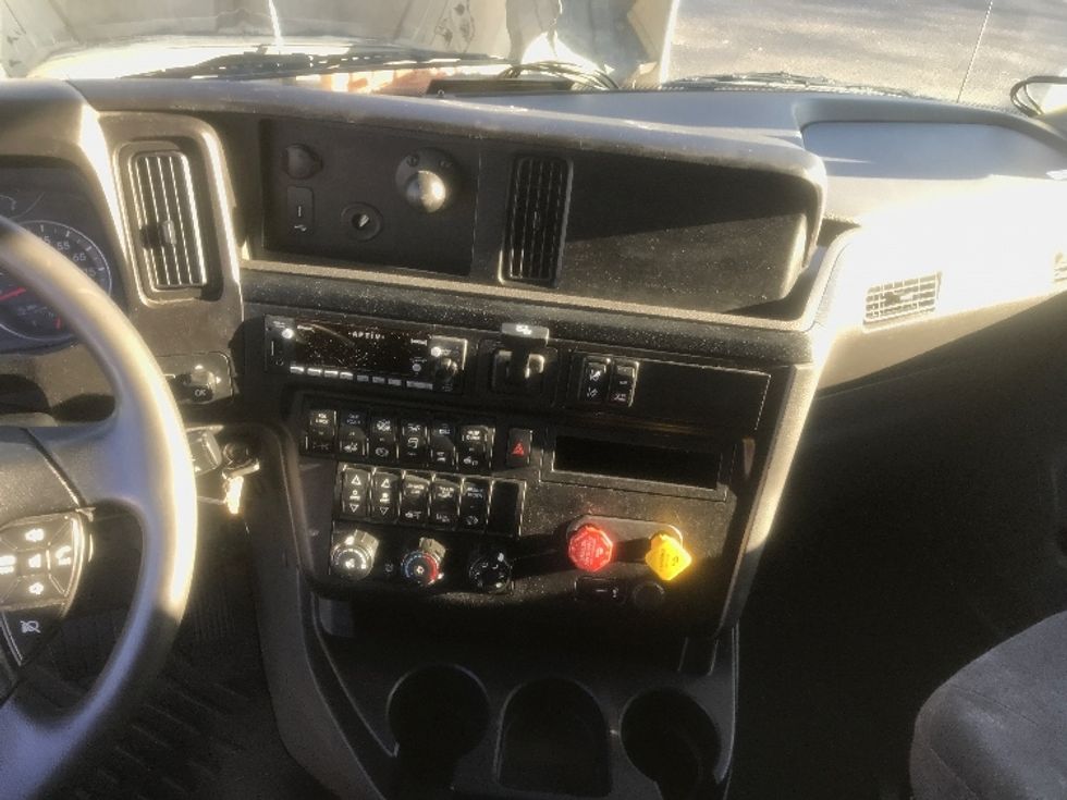 Sleeper Tractor-Heavy Duty Tractors-International-2020-LT625-Brooklyn Park-MN-666,477\n\t\tmiles-$ 30,750 - Image 12