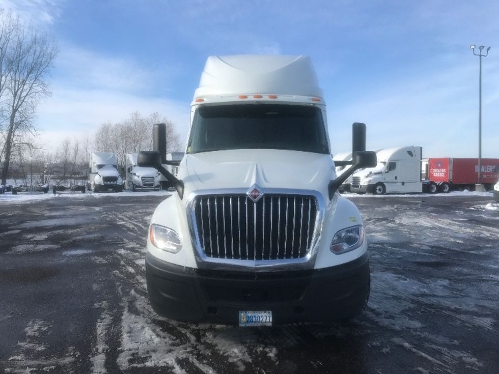 Sleeper Tractor-Heavy Duty Tractors-International-2020-LT625-Brooklyn Park-MN-666,477\n\t\tmiles-$ 30,750 - Image 2