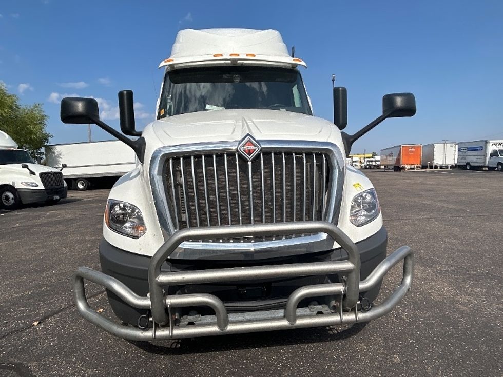 Sleeper Tractor-Heavy Duty Tractors-International-2020-LT625-Brooklyn Park-MN-691,341\n\t\tmiles-$ 32,750 - Image 2