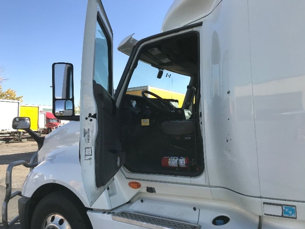 Sleeper Tractor-Heavy Duty Tractors-International-2020-LT625-Calgary-AB-738,161\n\t\tkm-$ 66,500 - Image 9