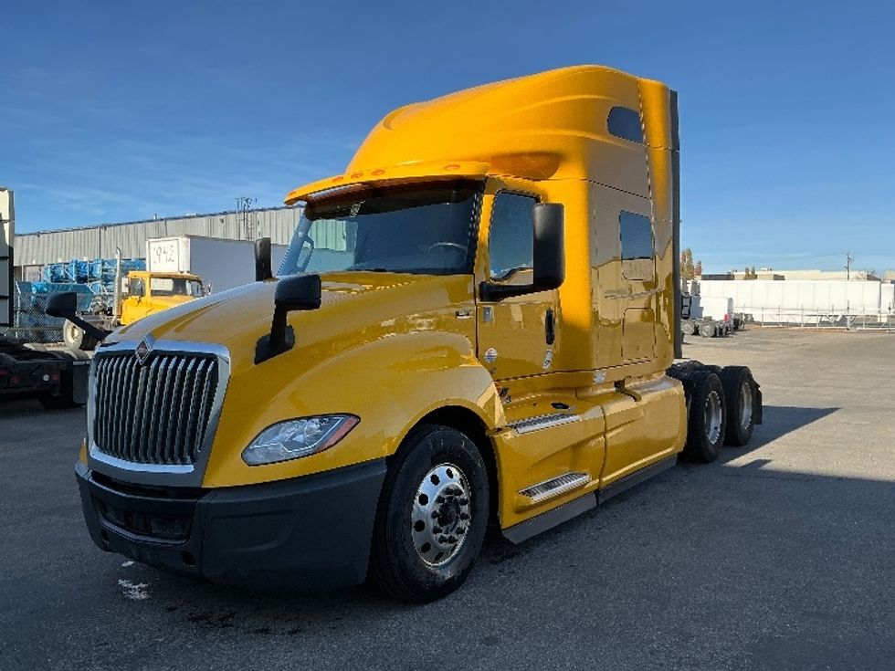 Sleeper Tractor-Heavy Duty Tractors-International-2020-LT625-Calgary-AB-744,553\n\t\tkm-$ 61,000 - Image 3