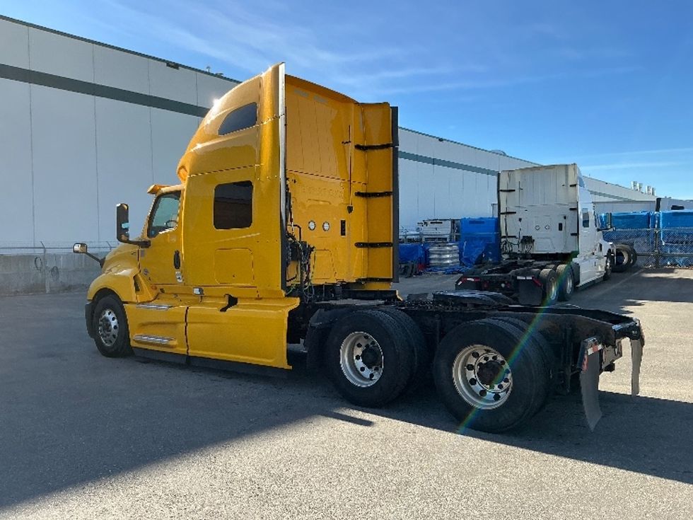 Sleeper Tractor-Heavy Duty Tractors-International-2020-LT625-Calgary-AB-744,553\n\t\tkm-$ 61,000 - Image 5