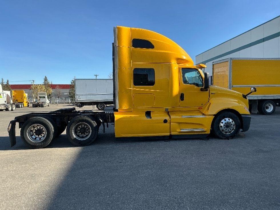 Sleeper Tractor-Heavy Duty Tractors-International-2020-LT625-Calgary-AB-744,553\n\t\tkm-$ 61,000 - Image 8
