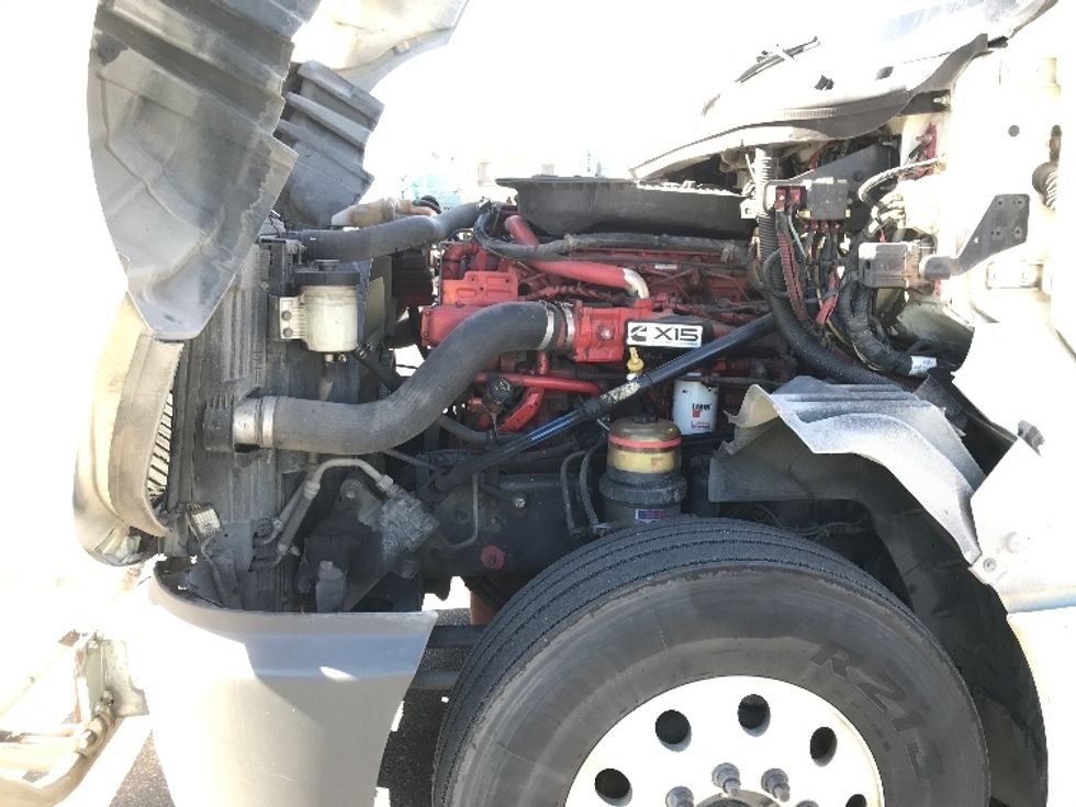 Sleeper Tractor-Heavy Duty Tractors-International-2020-LT625-Calgary-AB-757,908\n\t\tkm-$ 65,500 - Image 21