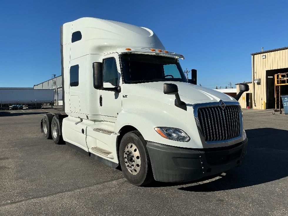 Sleeper Tractor-Heavy Duty Tractors-International-2020-LT625-Calgary-AB-758,500\n\t\tkm-$ 65,500 - Image 1
