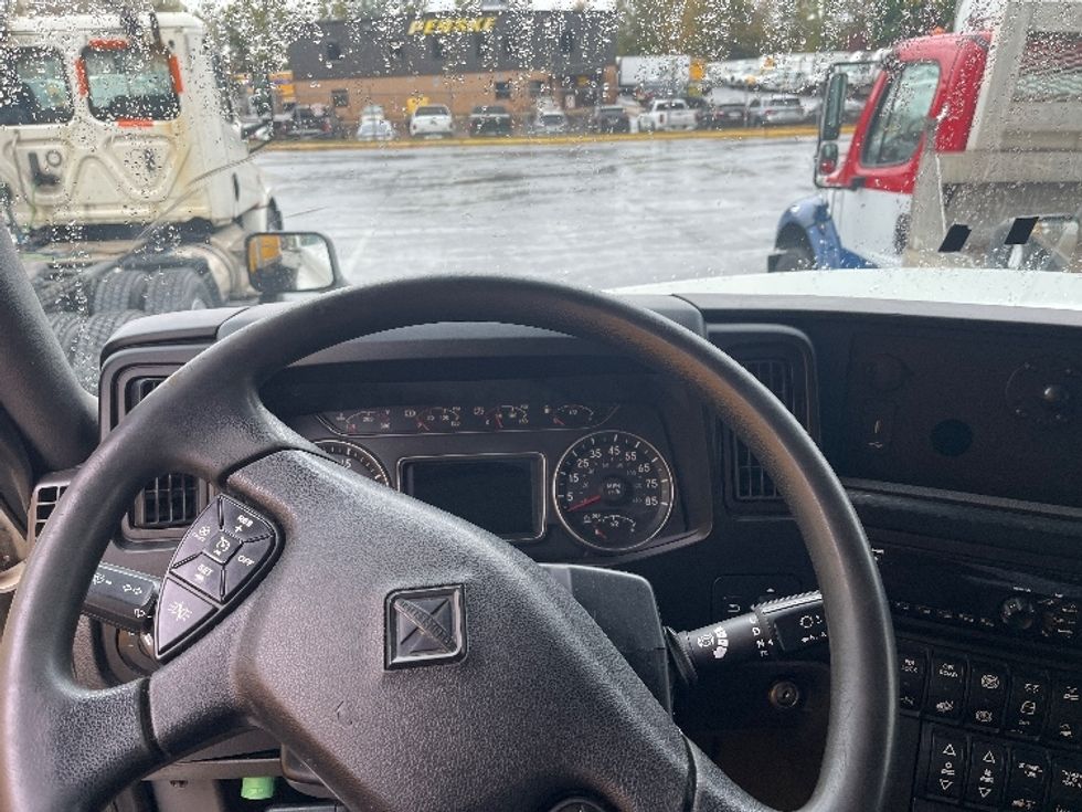 Sleeper Tractor-Heavy Duty Tractors-International-2020-LT625-Capitol Heights-MD-492,647\n\t\tmiles-$ 44,500 - Image 11