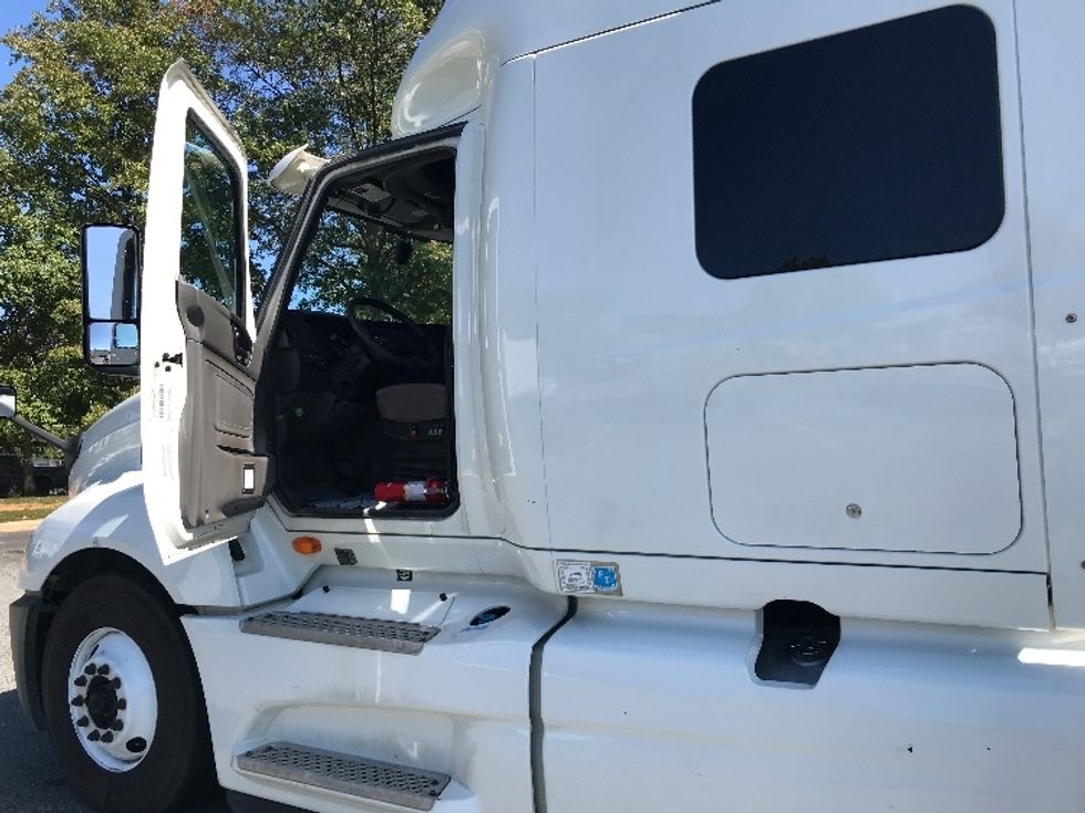 Sleeper Tractor-Heavy Duty Tractors-International-2020-LT625-Charlotte-NC-620,611\n\t\tmiles-$ 37,500 - Image 9