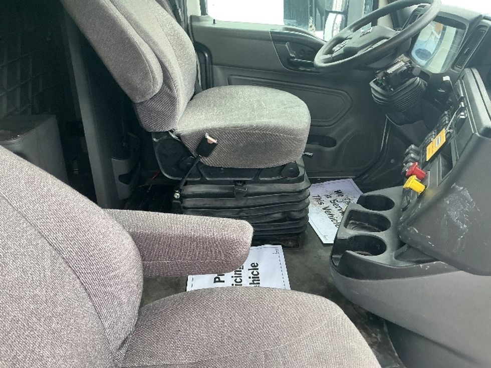 Sleeper Tractor-Heavy Duty Tractors-International-2020-LT625-Chicopee-MA-398,765\n\t\tmiles-$ 45,500 - Image 15