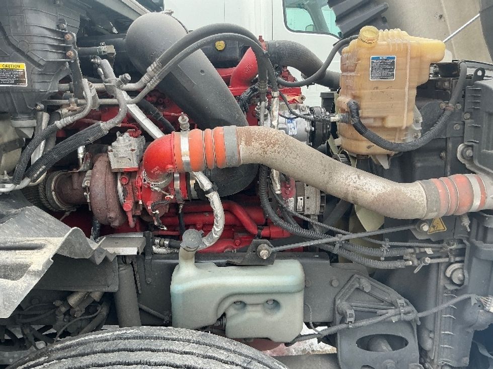 Sleeper Tractor-Heavy Duty Tractors-International-2020-LT625-Chicopee-MA-398,765\n\t\tmiles-$ 45,500 - Image 21