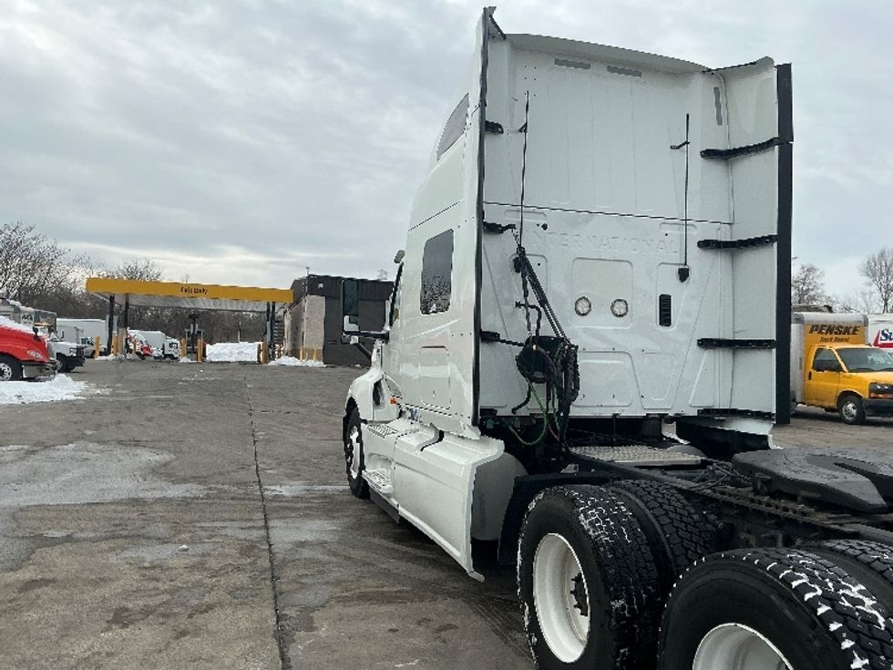 Sleeper Tractor-Heavy Duty Tractors-International-2020-LT625-Chicopee-MA-398,765\n\t\tmiles-$ 45,500 - Image 22