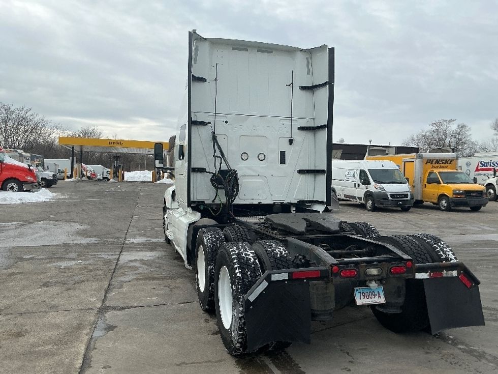 Sleeper Tractor-Heavy Duty Tractors-International-2020-LT625-Chicopee-MA-398,765\n\t\tmiles-$ 45,500 - Image 5