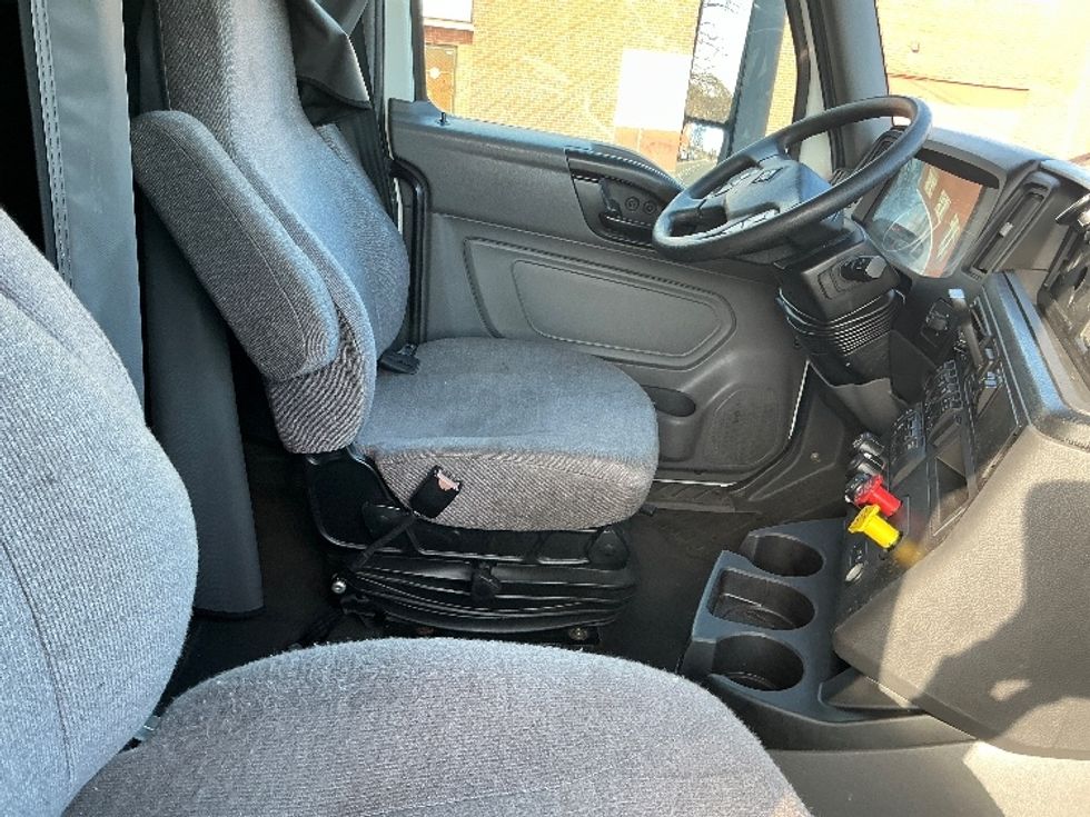 Sleeper Tractor-Heavy Duty Tractors-International-2020-LT625-Chicopee-MA-407,985\n\t\tmiles-$ 45,000 - Image 15