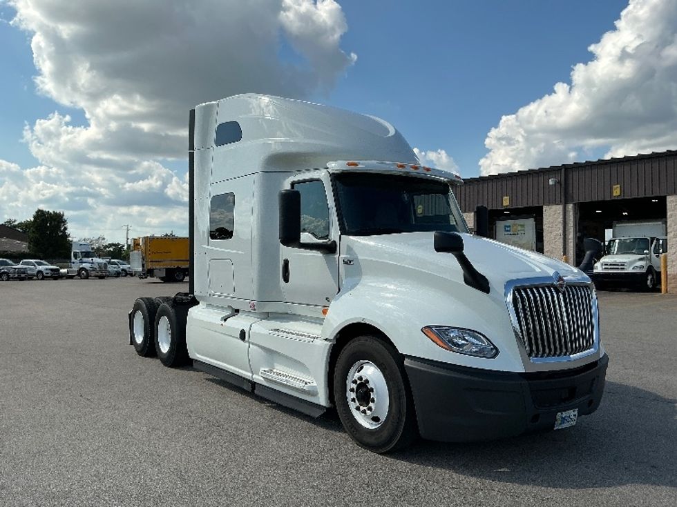 Sleeper Tractor-Heavy Duty Tractors-International-2020-LT625-Cincinnati-OH-398,729\n\t\tmiles-$ 50,000 - Image 1