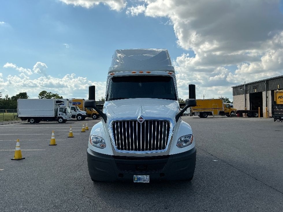 Sleeper Tractor-Heavy Duty Tractors-International-2020-LT625-Cincinnati-OH-398,729\n\t\tmiles-$ 50,000 - Image 2