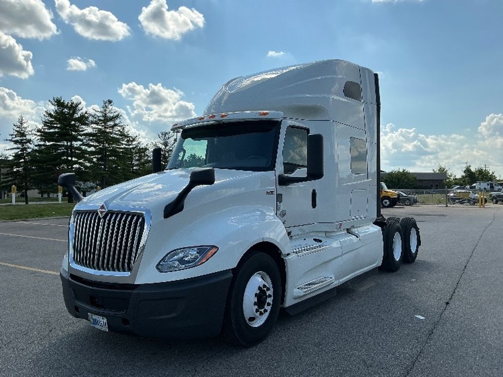 Sleeper Tractor-Heavy Duty Tractors-International-2020-LT625-Cincinnati-OH-398,729\n\t\tmiles-$ 50,000 - Image 3
