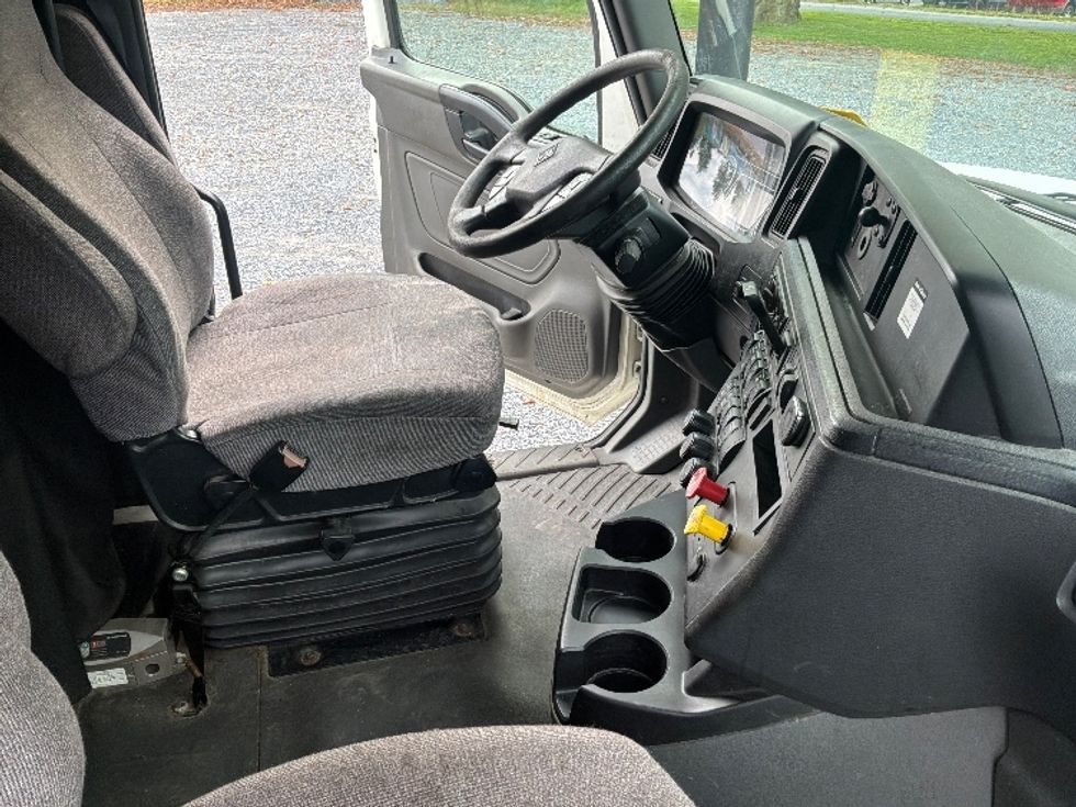 Sleeper Tractor-Heavy Duty Tractors-International-2020-LT625-Cleona-PA-594,732\n\t\tmiles-$ 46,000 - Image 15