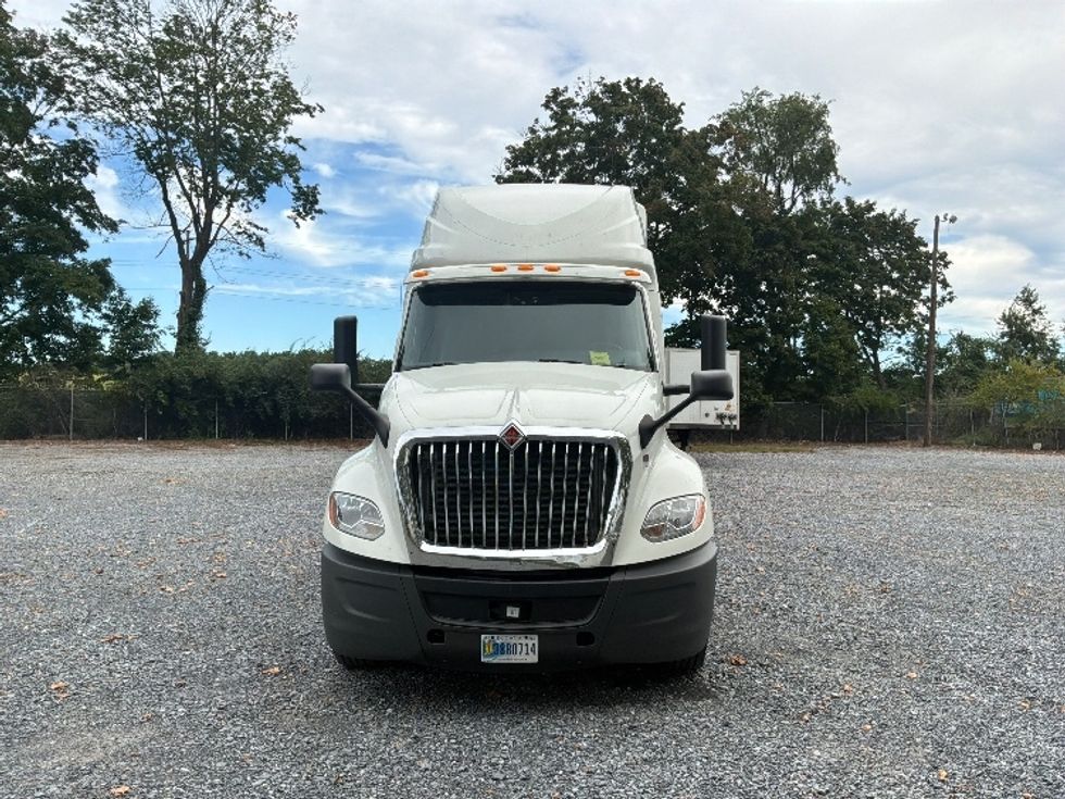 Sleeper Tractor-Heavy Duty Tractors-International-2020-LT625-Cleona-PA-594,732\n\t\tmiles-$ 46,000 - Image 2