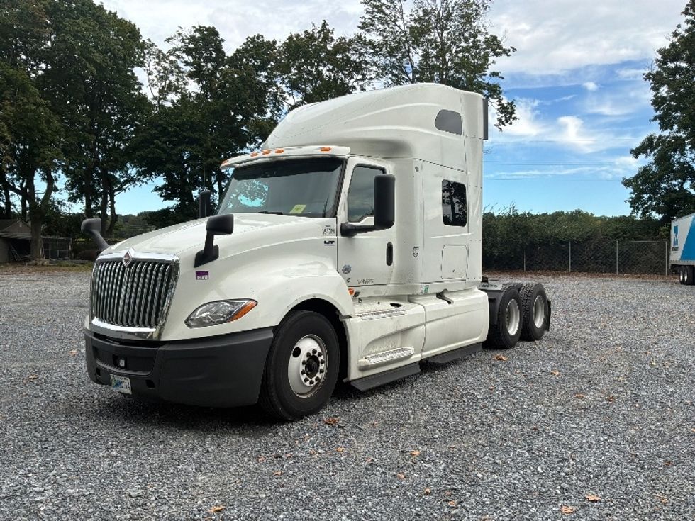 Sleeper Tractor-Heavy Duty Tractors-International-2020-LT625-Cleona-PA-594,732\n\t\tmiles-$ 46,000 - Image 3