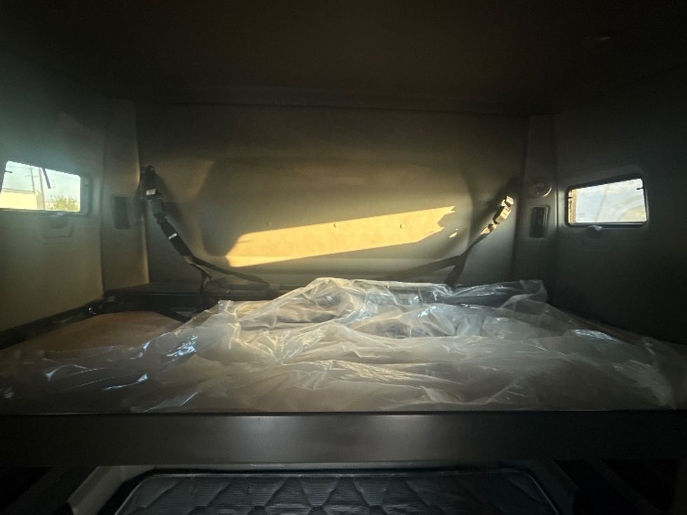 Sleeper Tractor-Heavy Duty Tractors-International-2020-LT625-Cleveland-TN-559,676\n\t\tmiles-$ 41,000 - Image 16