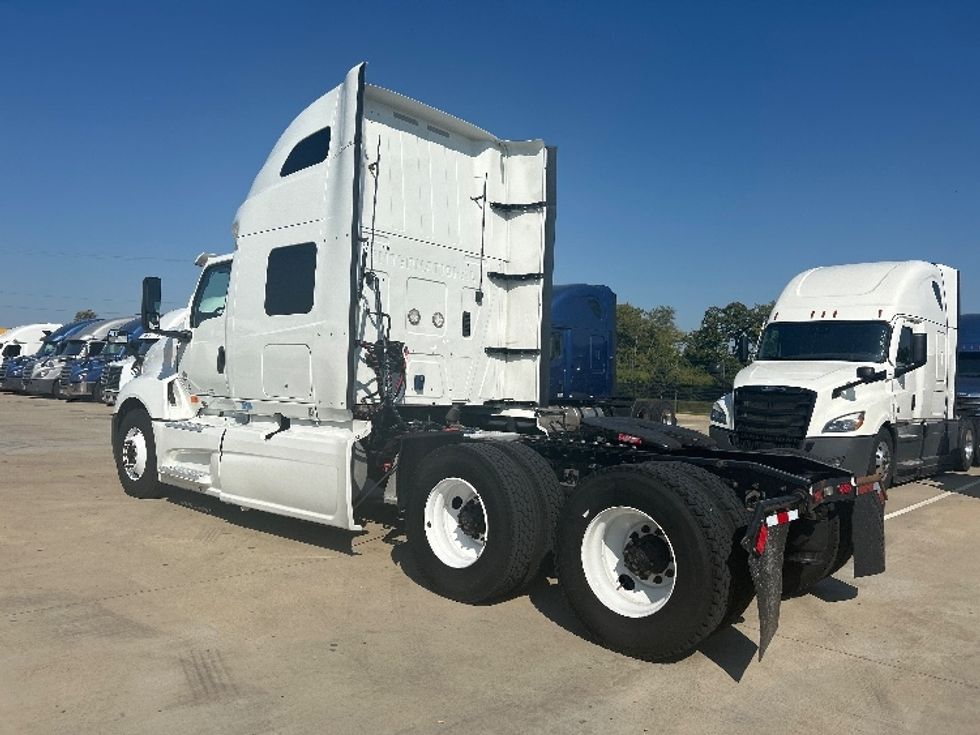 Sleeper Tractor-Heavy Duty Tractors-International-2020-LT625-Cleveland-TN-559,676\n\t\tmiles-$ 41,000 - Image 5