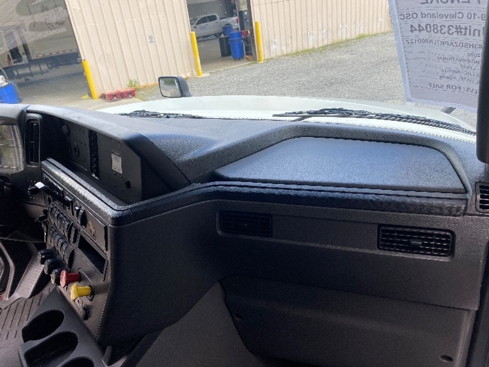 Sleeper Tractor-Heavy Duty Tractors-International-2020-LT625-Cleveland-TN-695,630\n\t\tmiles-$ 29,750 - Image 13