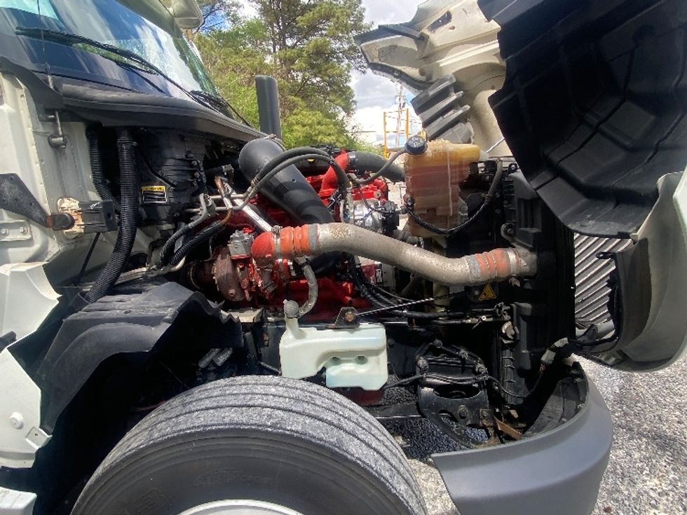 Sleeper Tractor-Heavy Duty Tractors-International-2020-LT625-Cleveland-TN-695,630\n\t\tmiles-$ 29,750 - Image 19