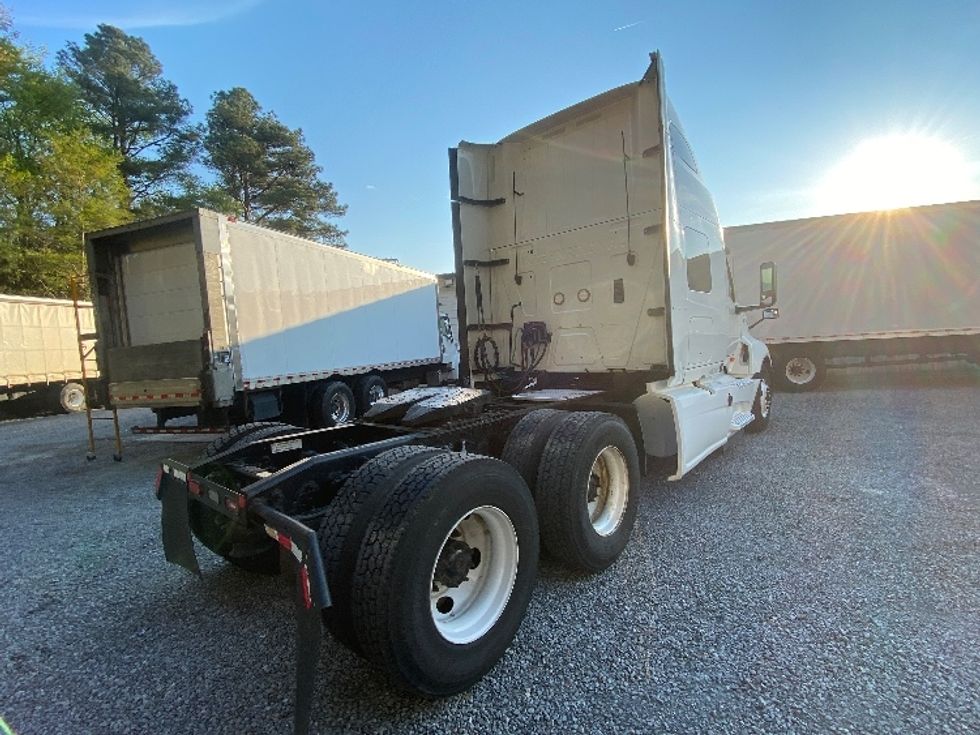 Sleeper Tractor-Heavy Duty Tractors-International-2020-LT625-Cleveland-TN-695,630\n\t\tmiles-$ 29,750 - Image 7