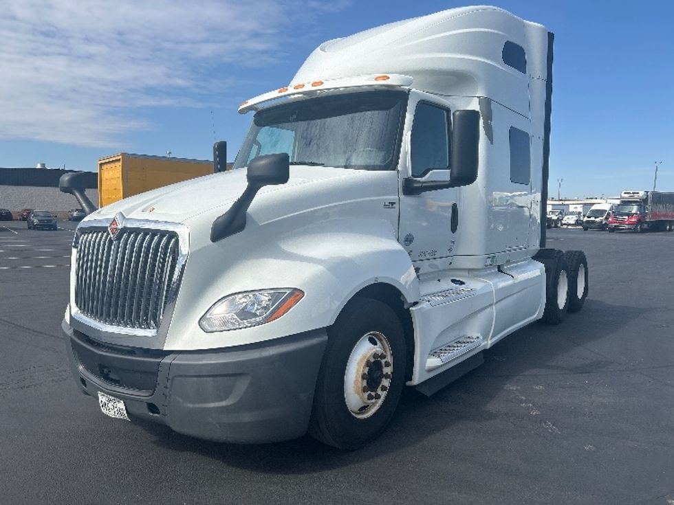 Sleeper Tractor-Heavy Duty Tractors-International-2020-LT625-Columbus-OH-496,883\n\t\tmiles-$ 52,500 - Image 3