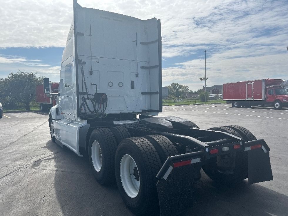 Sleeper Tractor-Heavy Duty Tractors-International-2020-LT625-Columbus-OH-496,883\n\t\tmiles-$ 52,500 - Image 5