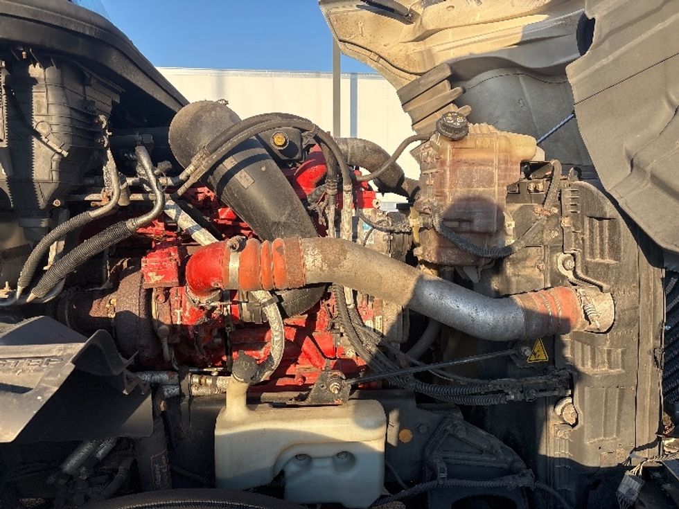 Sleeper Tractor-Heavy Duty Tractors-International-2020-LT625-Columbus-OH-729,882\n\t\tmiles-$ 29,000 - Image 19