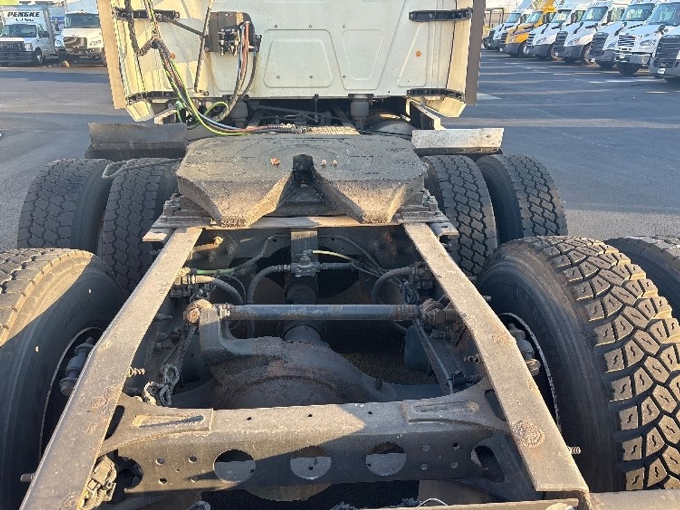Sleeper Tractor-Heavy Duty Tractors-International-2020-LT625-Columbus-OH-729,882\n\t\tmiles-$ 29,000 - Image 6