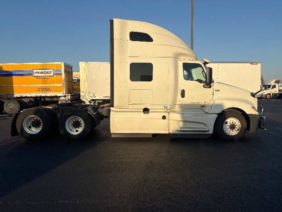 Sleeper Tractor-Heavy Duty Tractors-International-2020-LT625-Columbus-OH-729,882\n\t\tmiles-$ 29,000 - Image 8