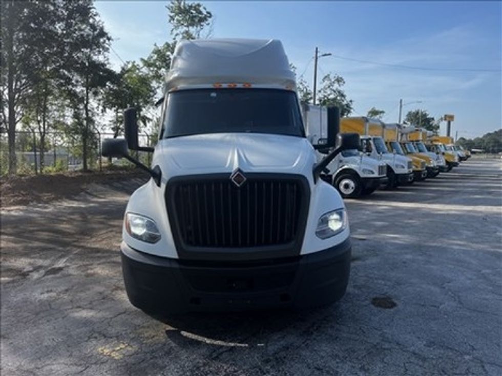 Sleeper Tractor-Heavy Duty Tractors-International-2020-LT625-Conyers-GA-426,421\n\t\tmiles-$ 37,000 - Image 2